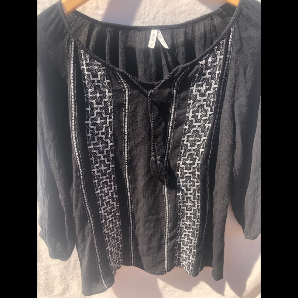 Mudd 3/4 sleeve shirt